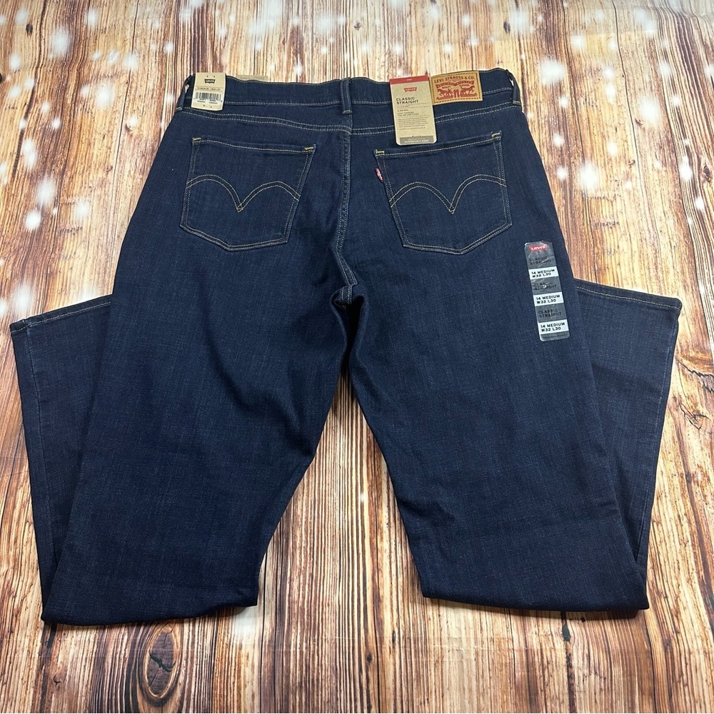 NWT Levis Classic Straight Women’s Mid Rise Jeans Size ( 14) 32x30 - Picture 2 of 16